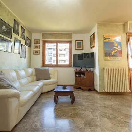 דירה Shell - Spazioso Attico Con Wifi Gratuito E Posto Auto *