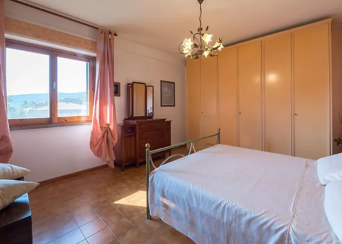 アパート Shell - Spazioso Attico Con Wifi Gratuito E Posto Auto ペルージャ